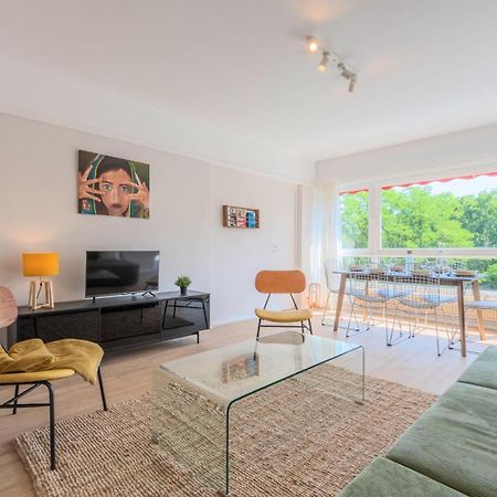 Spacious 3 Bedroom Apartment & Private Parking! Lambersart Eksteriør bilde